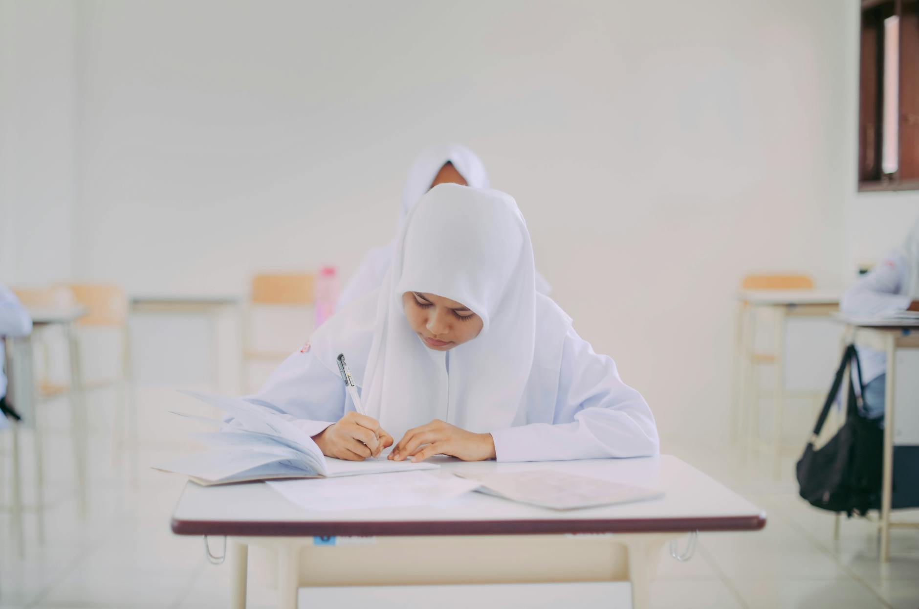 Rahasia Membuat Anak Anda Jenius dengan Buku Tik Kelas 2 SD Penerbit Penerbitbukukita yang Belum Banyak Orang Tahu post thumbnail image