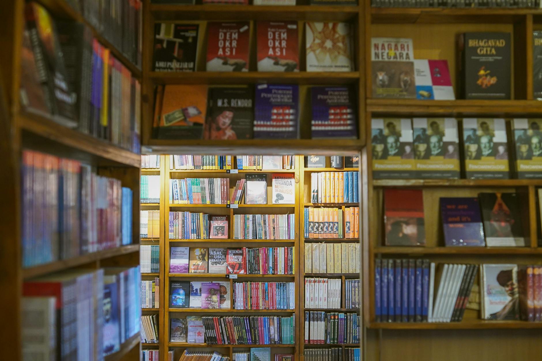 Informasi harga buku terbaru dari penerbit penerbitbukukita untuk referensi pembelian buku dengan harga yang kompetitif dan kualitas terjamin