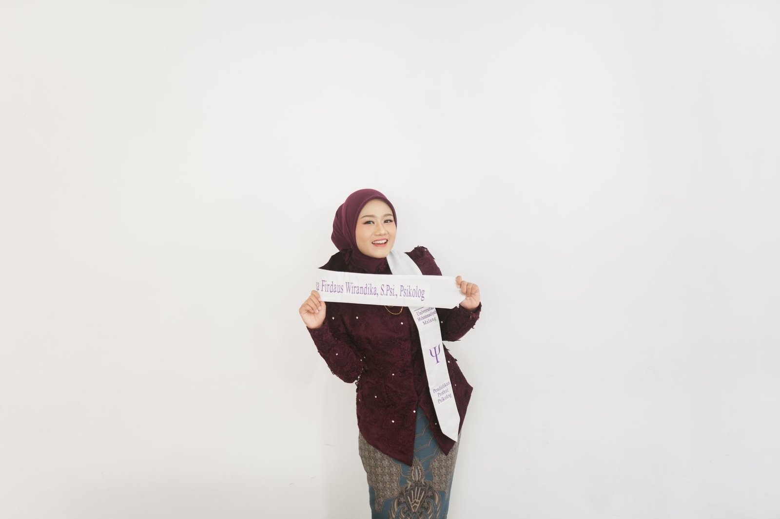 Rahasia di Balik Kesuksesan Penerbit Wahyu Qolbu yang Belum Pernah Terungkap Sebelumnya post thumbnail image